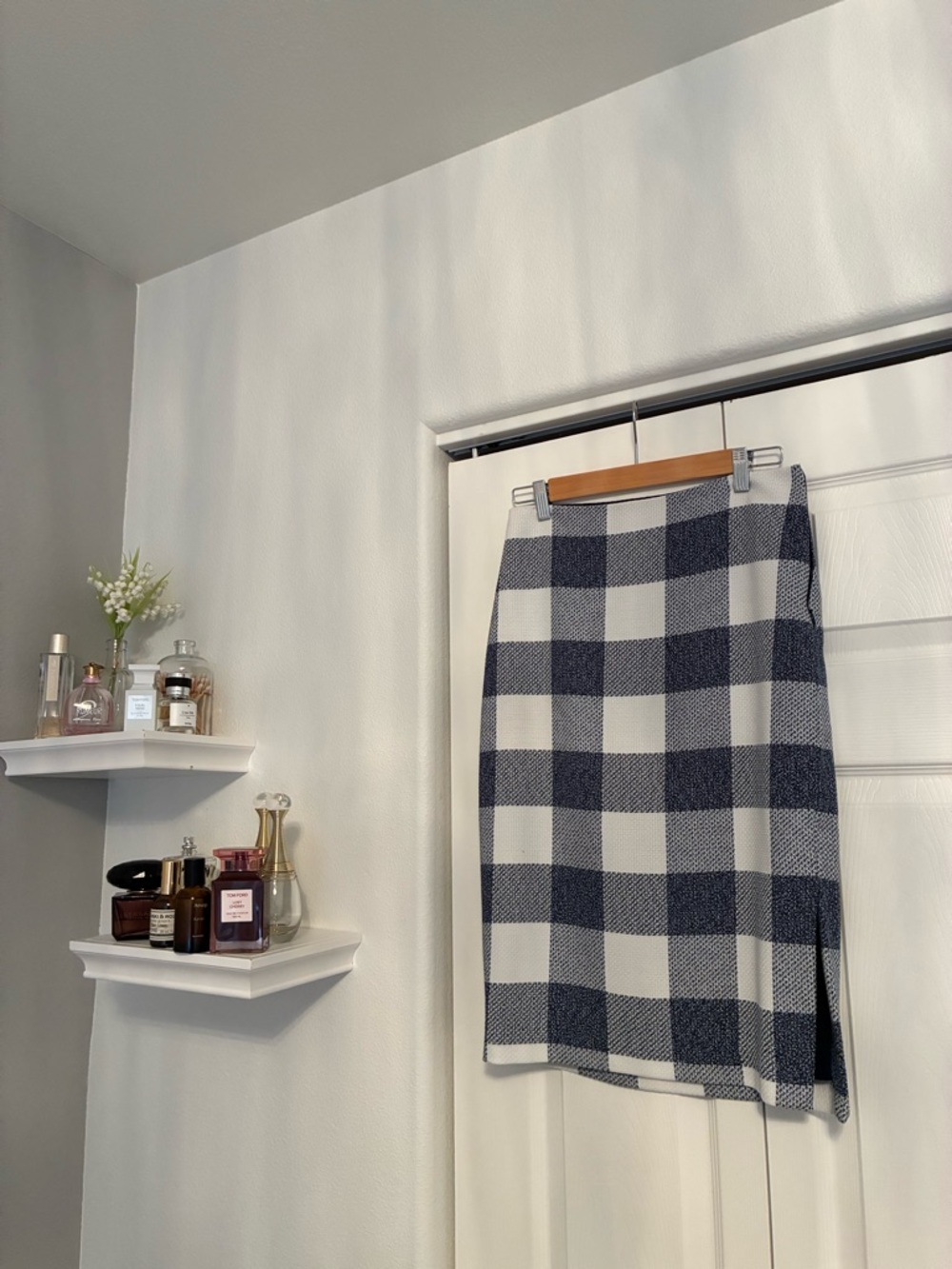 Banana Republic Navy and White Checked Pencil Skirt